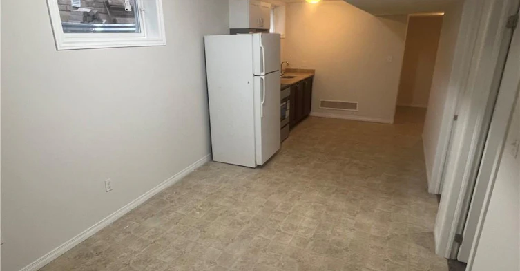 LOWER-14 Iron Gate Street, Kitchener, ON, N2N 3R8 - 4