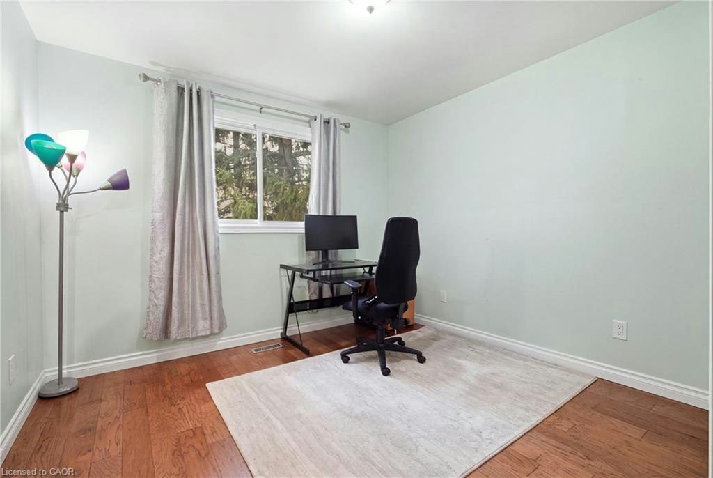 Upper-37 Mcilwraith Crescent, Guelph, ON, N1E 6J4 - 17