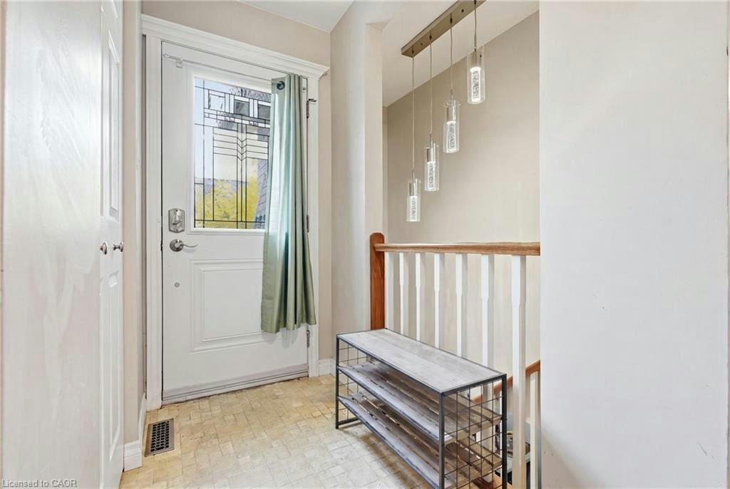 Upper-37 Mcilwraith Crescent, Guelph, ON, N1E 6J4 - 10