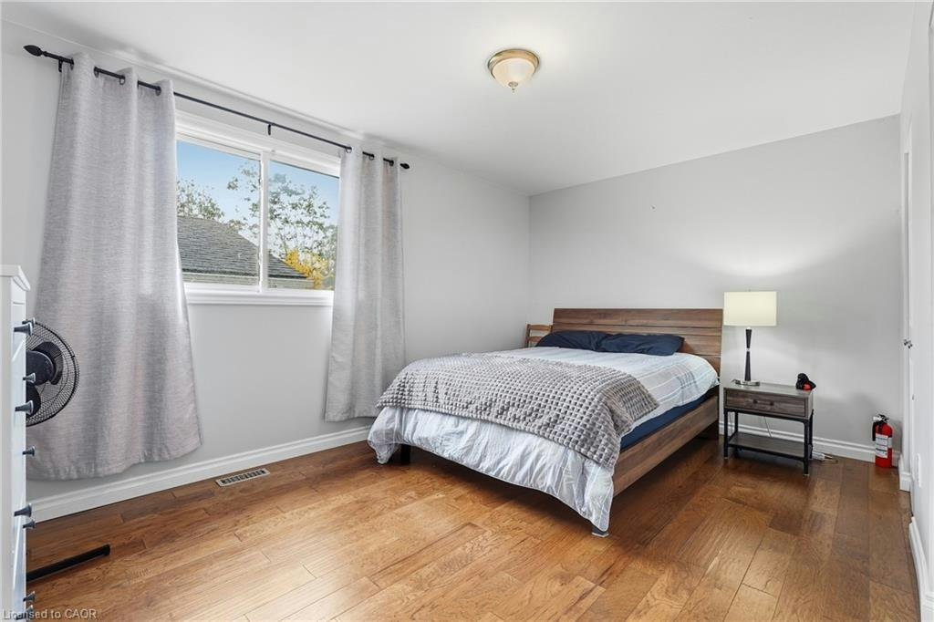 Upper-37 Mcilwraith Crescent, Guelph, ON, N1E 6J4 - 19