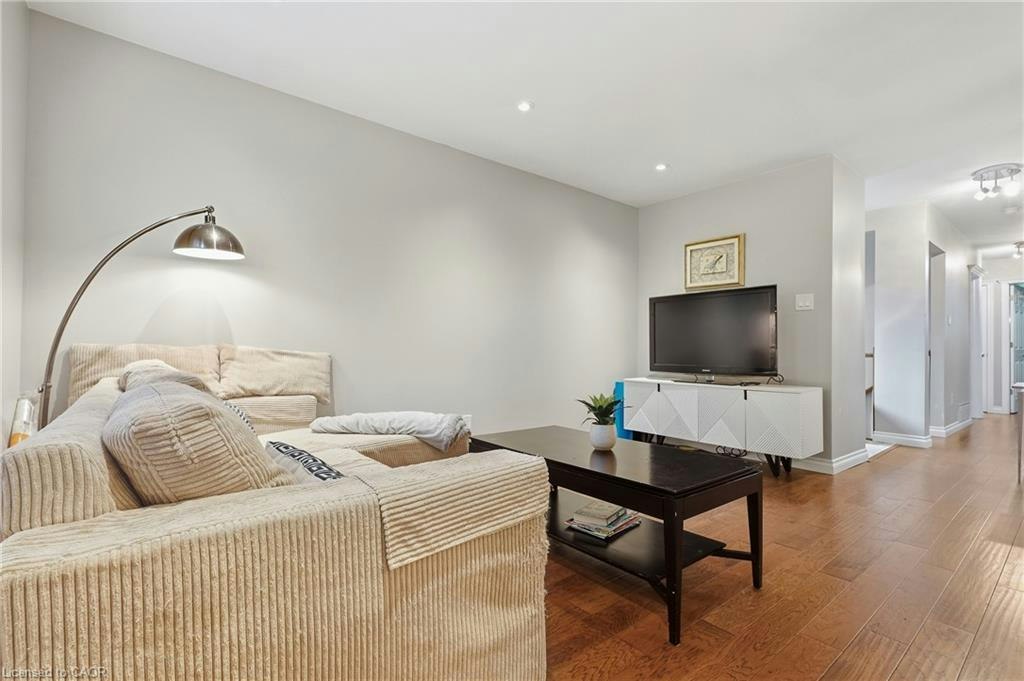 Upper-37 Mcilwraith Crescent, Guelph, ON, N1E 6J4 - 4