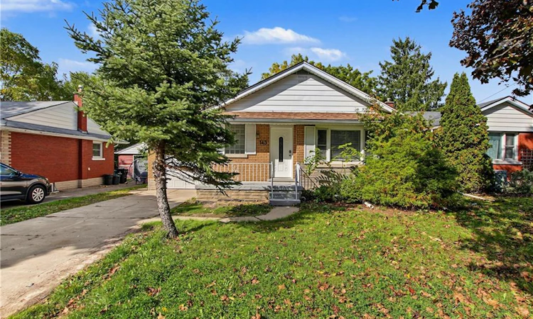 143 Elgin Crescent