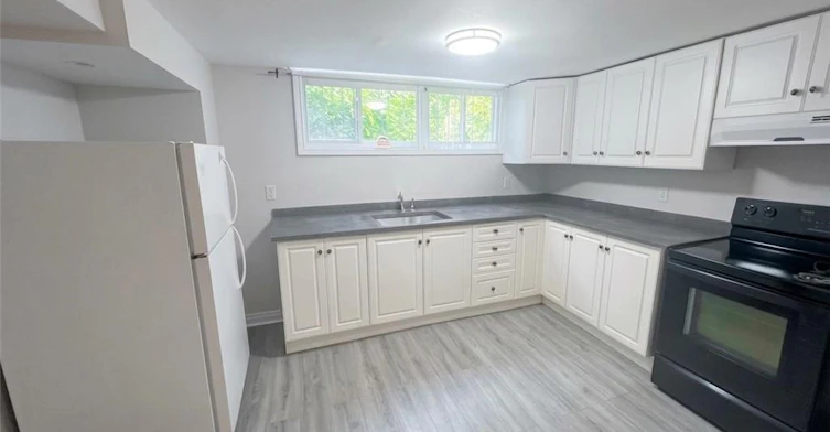 2 Lower-1 Burfield Avenue, Hamilton, ON, L8T 2J8 - 5