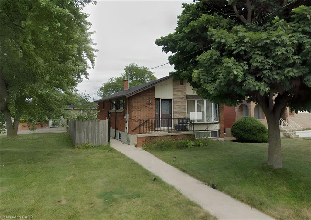 2 Lower-1 Burfield Avenue, Hamilton, ON, L8T 2J8