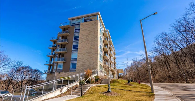402-455 Charlton Avenue, Hamilton, ON, L8N 0B2 - 22