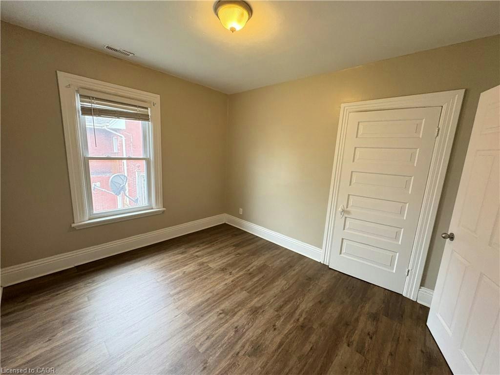 2-172 Nelson Street, Brantford, ON, N3S 4B3 - 4