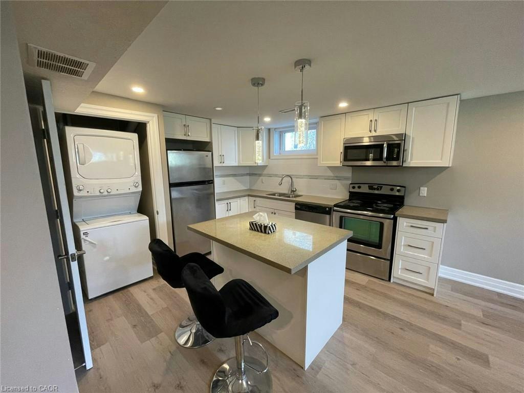 Basement-161 Sixth Avenue, Kitchener, ON, N2C 1R2 - 3