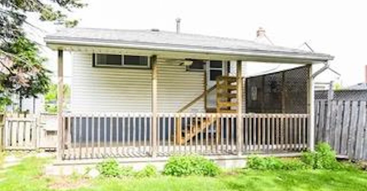 LOWER-9 East 33rd Street, Hamilton, ON, L8V 3S9 - 13