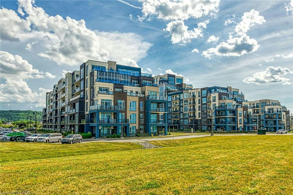 PH613-16 Concord Place, Grimsby, ON, L3M 0J1