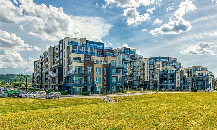 PH613-16 Concord Place