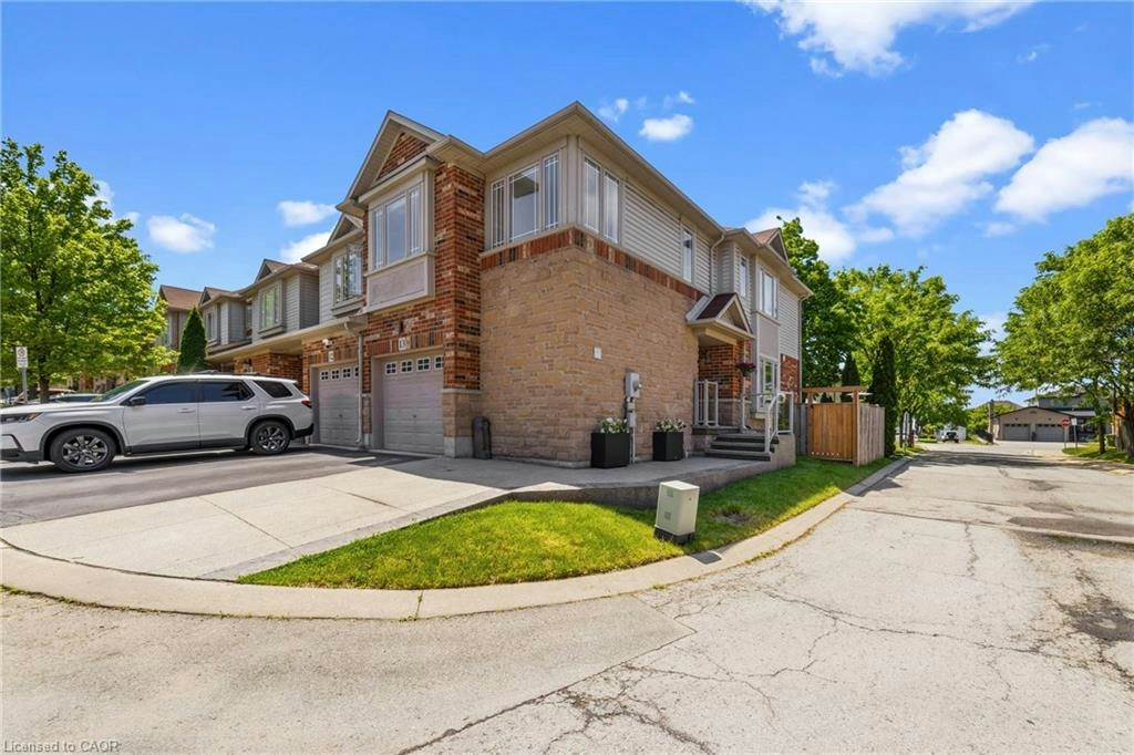 13-242 Upper Mount Albion Road, Hamilton, ON, L8J 0B1