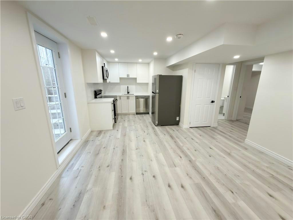 304 Westpark Crescent, Waterloo, ON, N2T 0A4 - 20