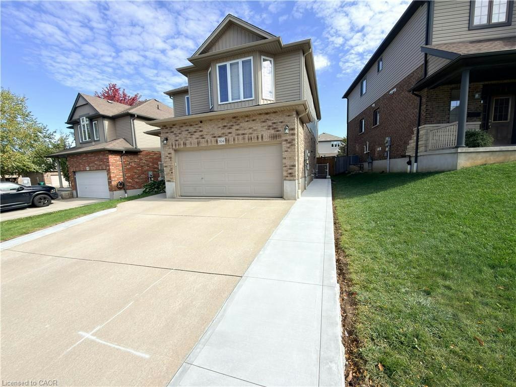 304 Westpark Crescent, Waterloo, ON, N2T 0A4
