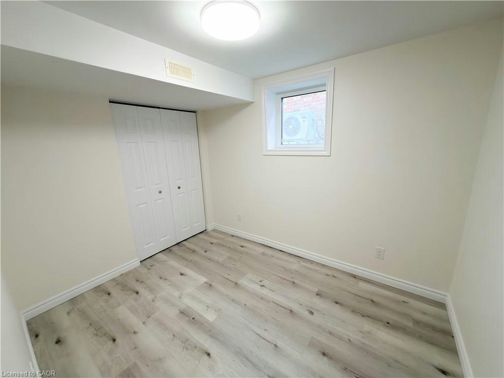 304 Westpark Crescent, Waterloo, ON, N2T 0A4 - 15