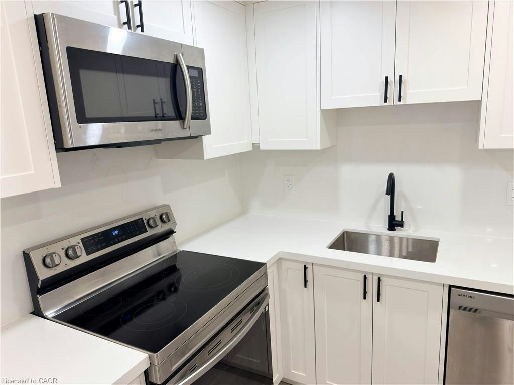 304 Westpark Crescent, Waterloo, ON, N2T 0A4 - 11