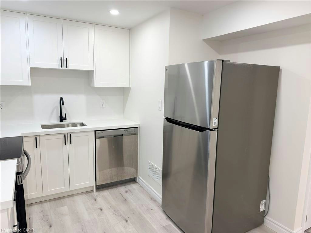 304 Westpark Crescent, Waterloo, ON, N2T 0A4 - 9