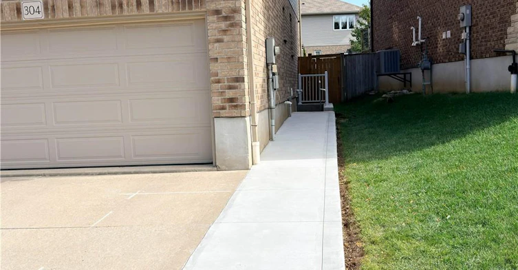 304 Westpark Crescent, Waterloo, ON, N2T 0A4 - 2
