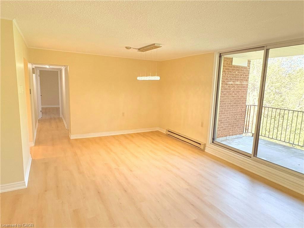 304-150 Wilson Street W, Hamilton, ON, L8L 2H7 4