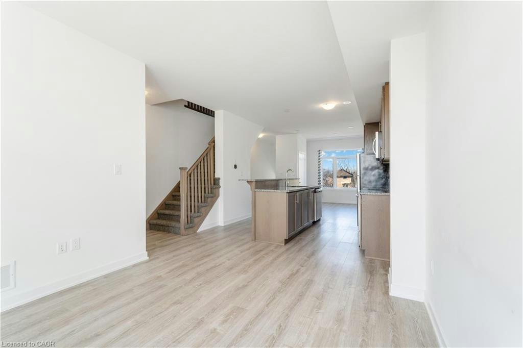 12-590 North Service Road, Hamilton, ON, L8E 0K5 - 11