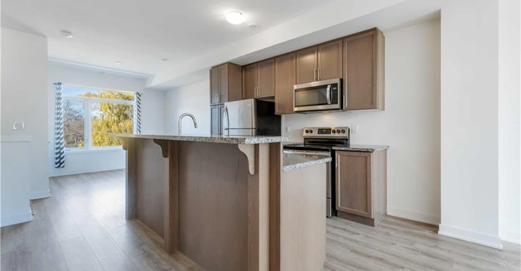 12-590 North Service Road, Hamilton, ON, L8E 0K5 - 10