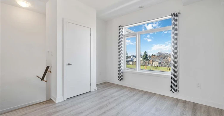 12-590 North Service Road, Hamilton, ON, L8E 0K5 - 14