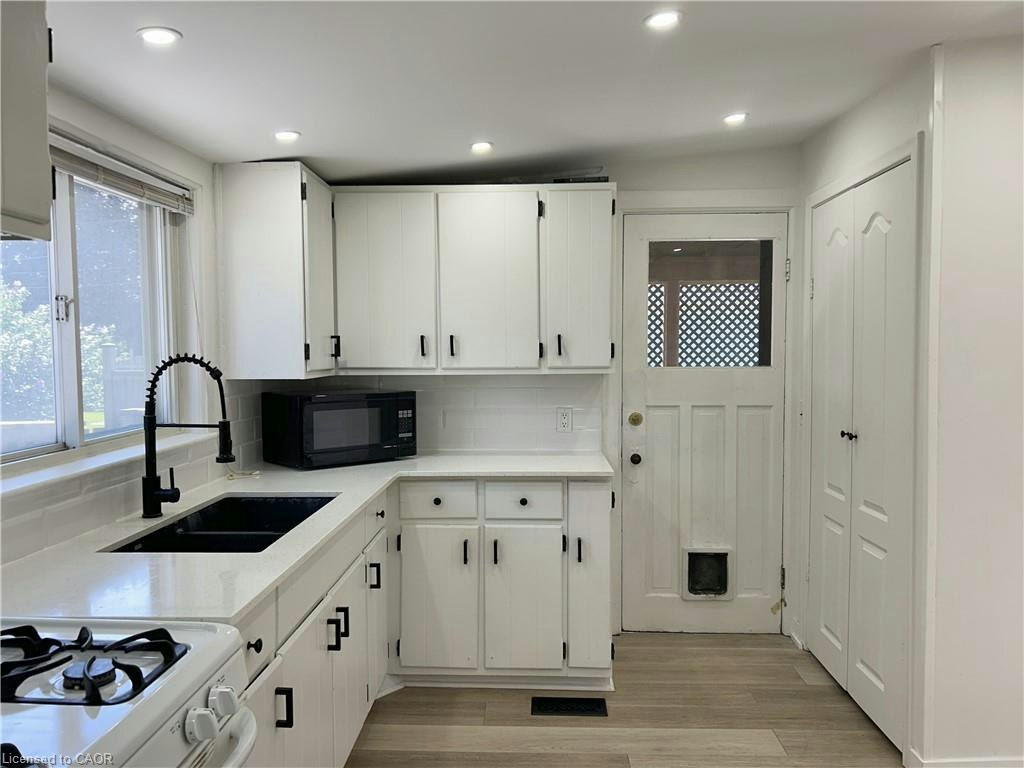 191 Queen Street N, Norfolk County, ON, N3Y 3Y7 - 17