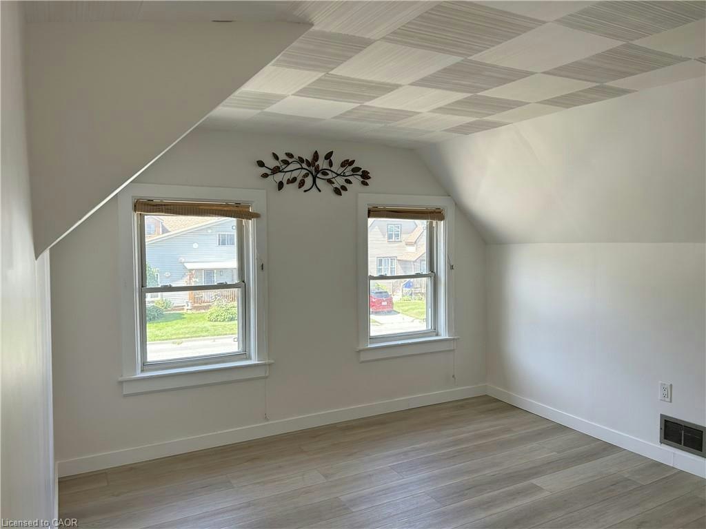 191 Queen Street N, Norfolk County, ON, N3Y 3Y7 - 23