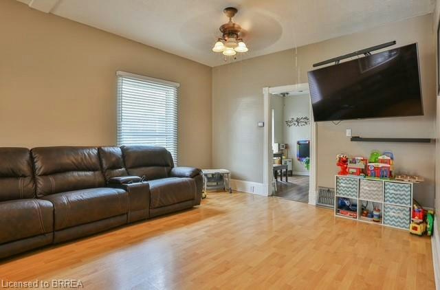 1-42 Spring Street, Brantford, ON, N3T 4M5 - 4