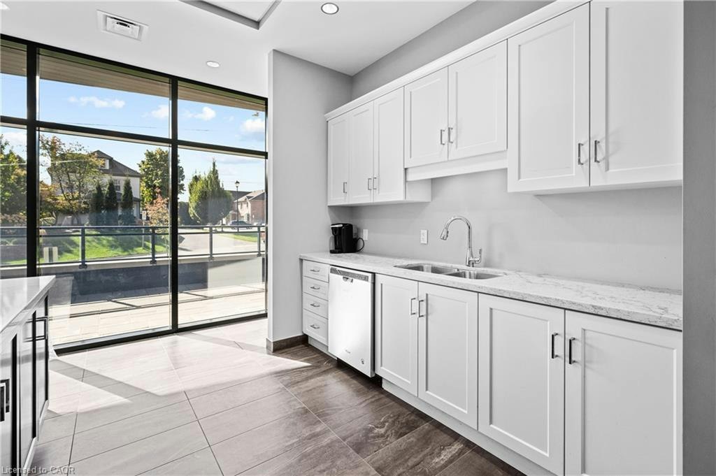 304-30 Hamilton Street S, Hamilton, ON, L8B 1V8 - 45