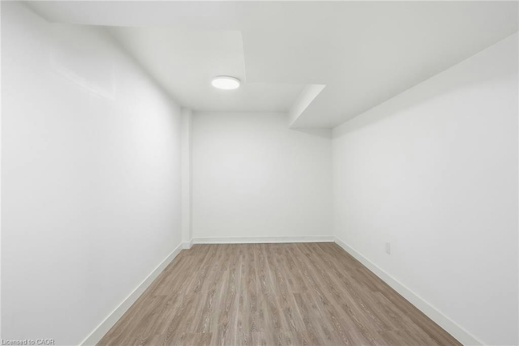 8-400 Stonehenge Drive, Hamilton, ON, L9K 0A2 - 31