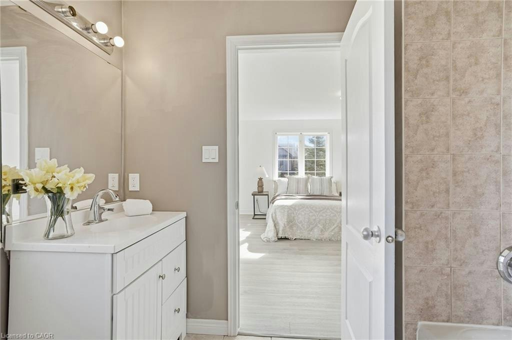 8-400 Stonehenge Drive, Hamilton, ON, L9K 0A2 - 20