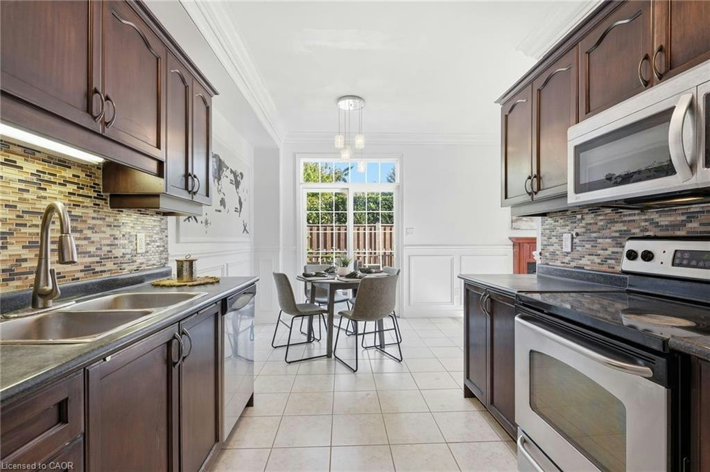 8-400 Stonehenge Drive, Hamilton, ON, L9K 0A2 - 13