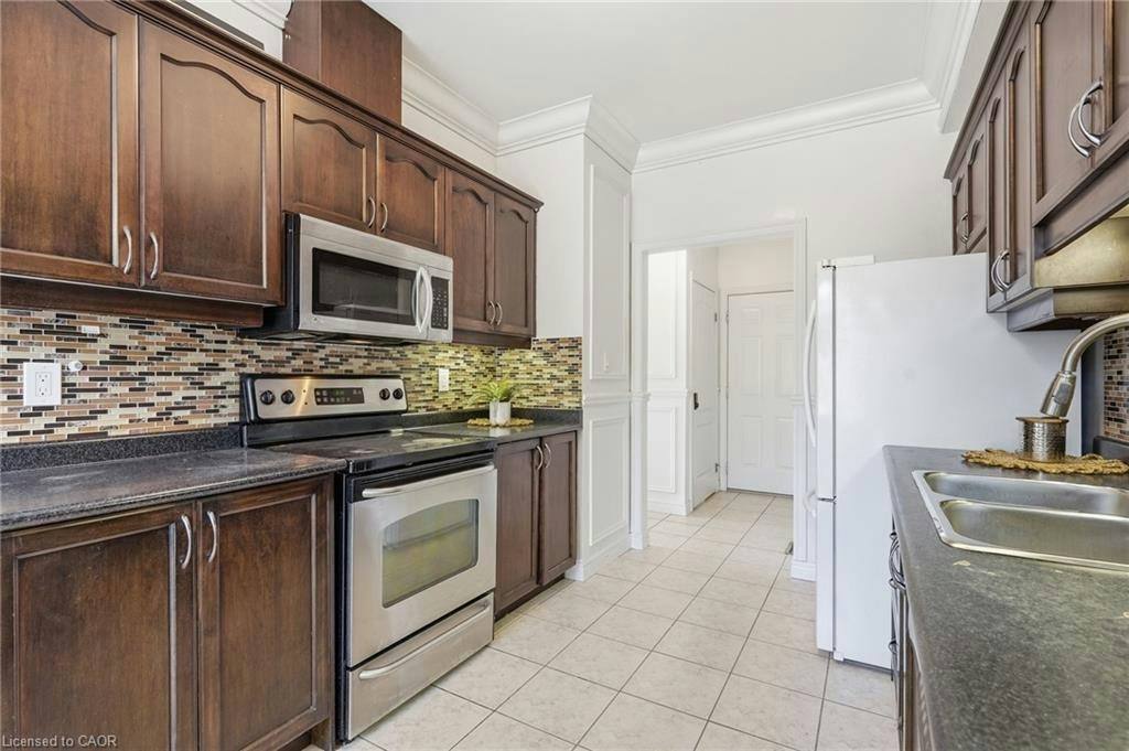 8-400 Stonehenge Drive, Hamilton, ON, L9K 0A2 - 11