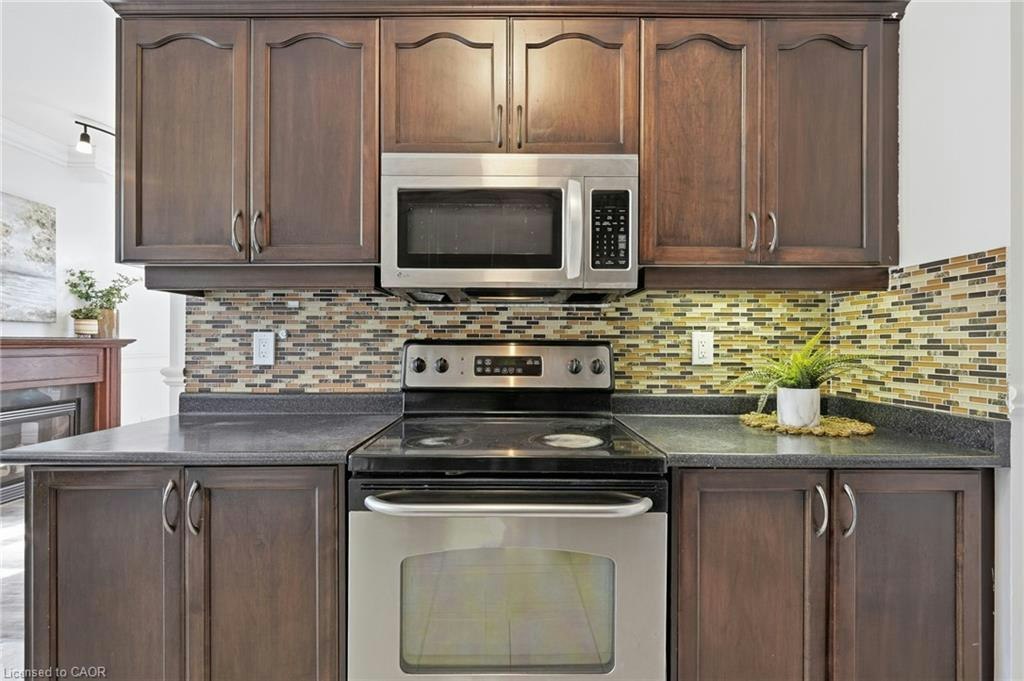 8-400 Stonehenge Drive, Hamilton, ON, L9K 0A2 - 12