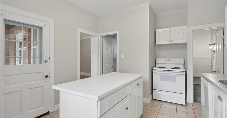 418 Main Street W, Hamilton, ON, L8P 1K6 - 20