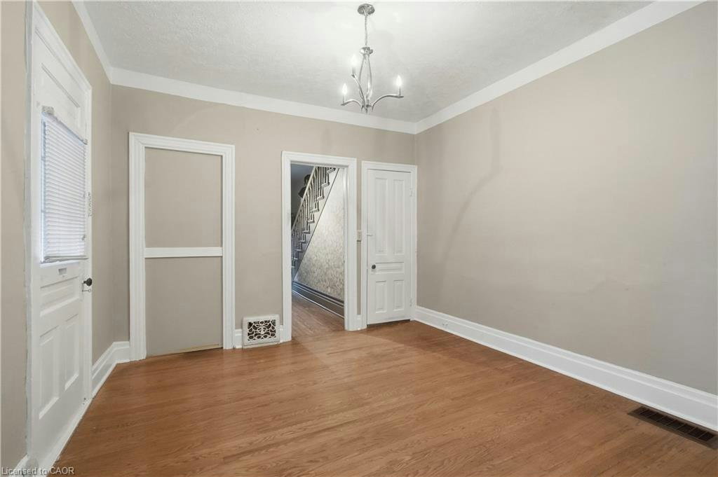 418 Main Street W, Hamilton, ON, L8P 1K6 - 13
