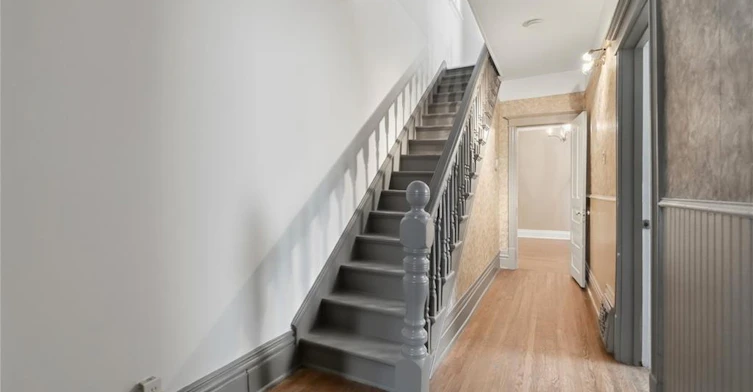 418 Main Street W, Hamilton, ON, L8P 1K6 - 3