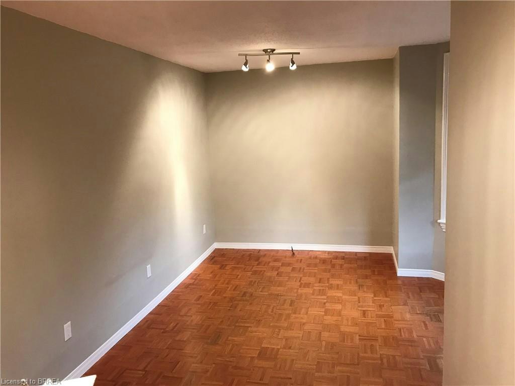 203 Brant Avenue, Brantford, ON, N3T 3J1 - 3