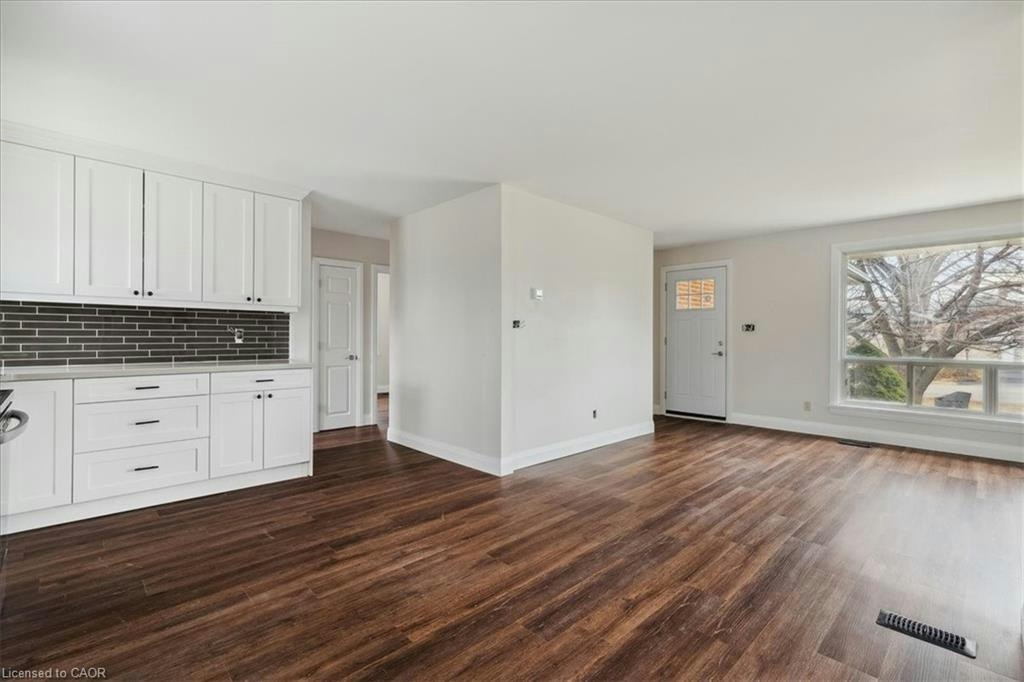 Upper-79 Canterbury Avenue, Hamilton, ON, L8G 3S8 - 11