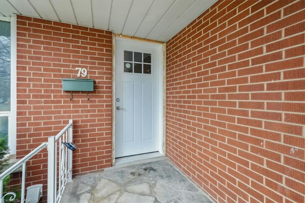 Upper-79 Canterbury Avenue, Hamilton, ON, L8G 3S8 2