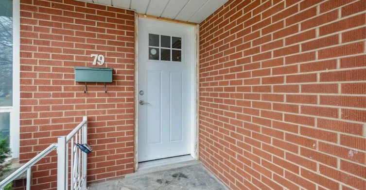 Upper-79 Canterbury Avenue, Hamilton, ON, L8G 3S8 - 2