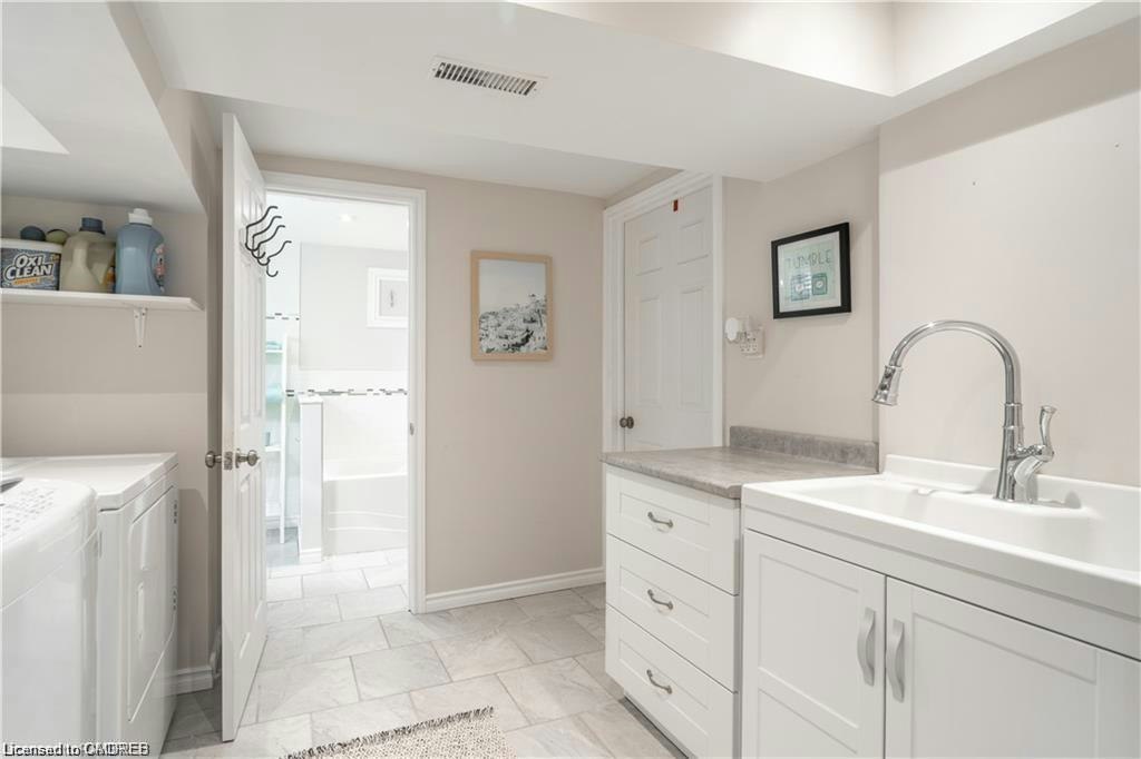 22 Fernwood Crescent, Hamilton, ON, L8T 3L1 - 20