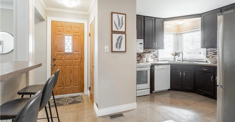 22 Fernwood Crescent, Hamilton, ON, L8T 3L1 - 9
