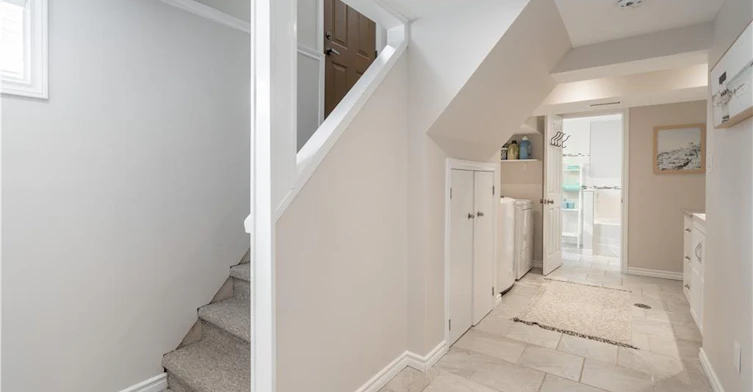 22 Fernwood Crescent, Hamilton, ON, L8T 3L1 - 18