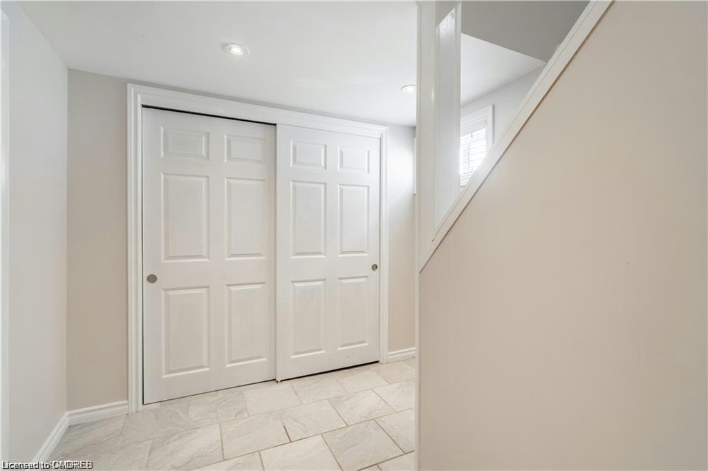 22 Fernwood Crescent, Hamilton, ON, L8T 3L1 - 19