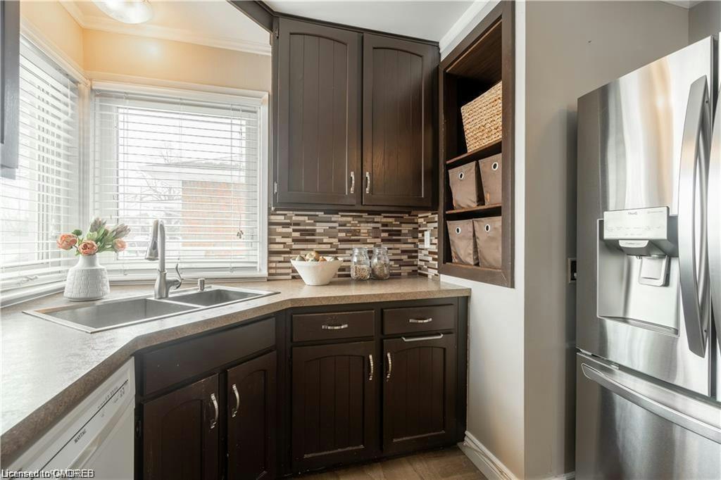 22 Fernwood Crescent, Hamilton, ON, L8T 3L1 - 7