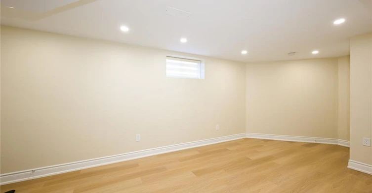 Lower # 2-347 York Road, Burlington, ON, L7R 3X5 - 8