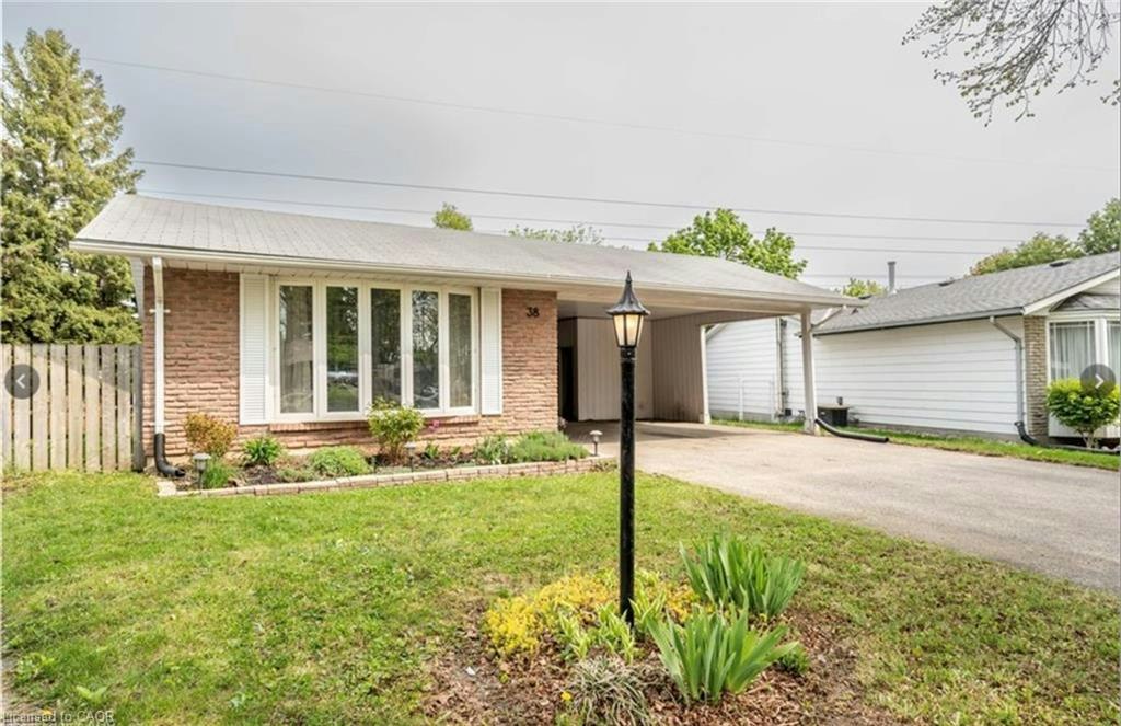 UPPER-38 Jay Court, Kitchener, ON, N2E 1P8 - 2
