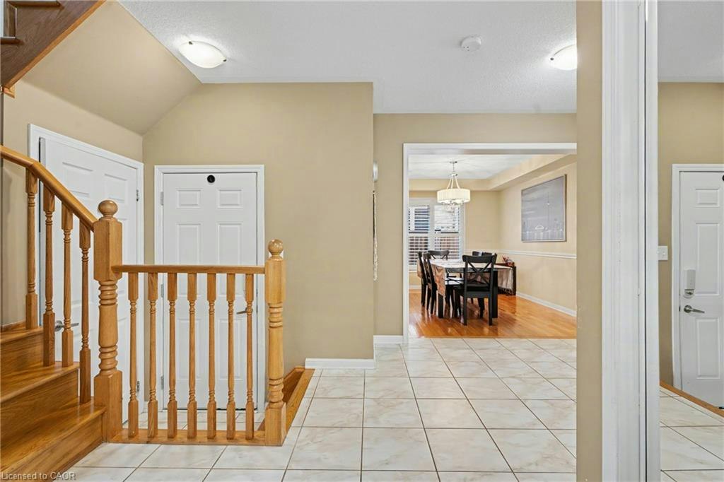 418 Kitty Murray Lane, Hamilton, ON, L9K 0E2 - 5
