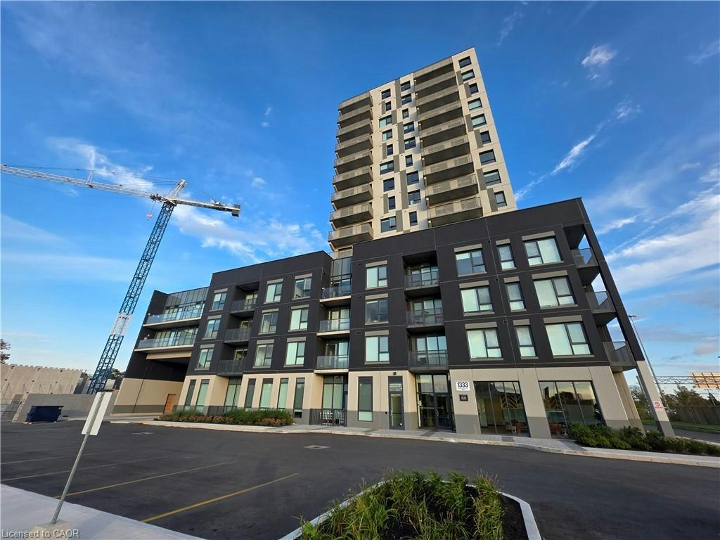 905-1333 Weber Street, Kitchener, ON, N2A 1C2